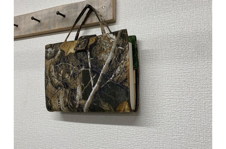 4F0A1BA1-A3B2-4FAC-B960-78B71CF67A81